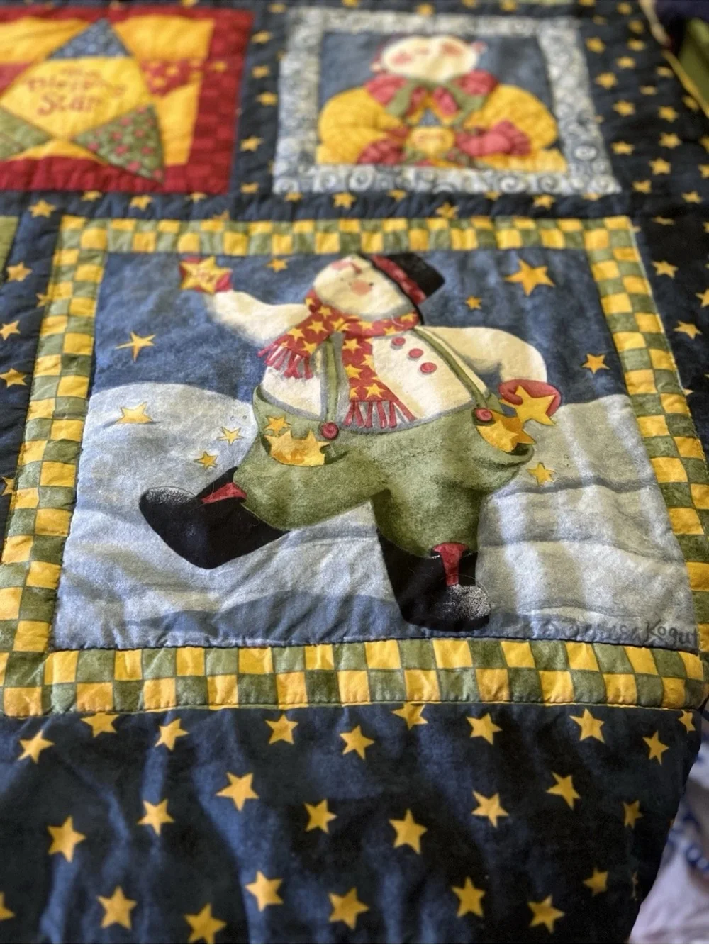 Vintage ~ Throw ~ Quilt ~ Snowmen ~ 52 X 48 Inches